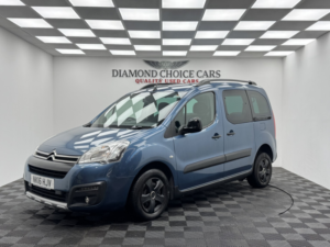 2016 Citroen Berlingo 1.6 Bluehdi Xtr in Blue — image 3