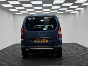 2016 Citroen Berlingo 1.6 Bluehdi Xtr in Blue — image 5