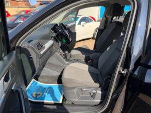 2017 Volkswagen Tiguan 2.0 Tdi Bluemotion Tech Se Navigation DSG 4motion Euro 6 (s/s) 5dr in Black — image 4