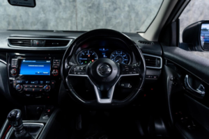 2018 Nissan Qashqai 1.5 Dci Acenta Premium Euro 6 (s/s) 5dr in Silver — image 2