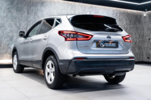 2018 Nissan Qashqai 1.5 Dci Acenta Premium Euro 6 (s/s) 5dr in Silver — image 6