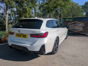 2024 BMW 3 Series 2.0 320i M Sport Touring in White — image 3