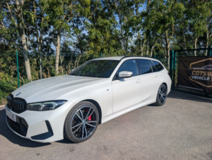 2024 BMW 3 Series 2.0 320i M Sport Touring in White — image 5