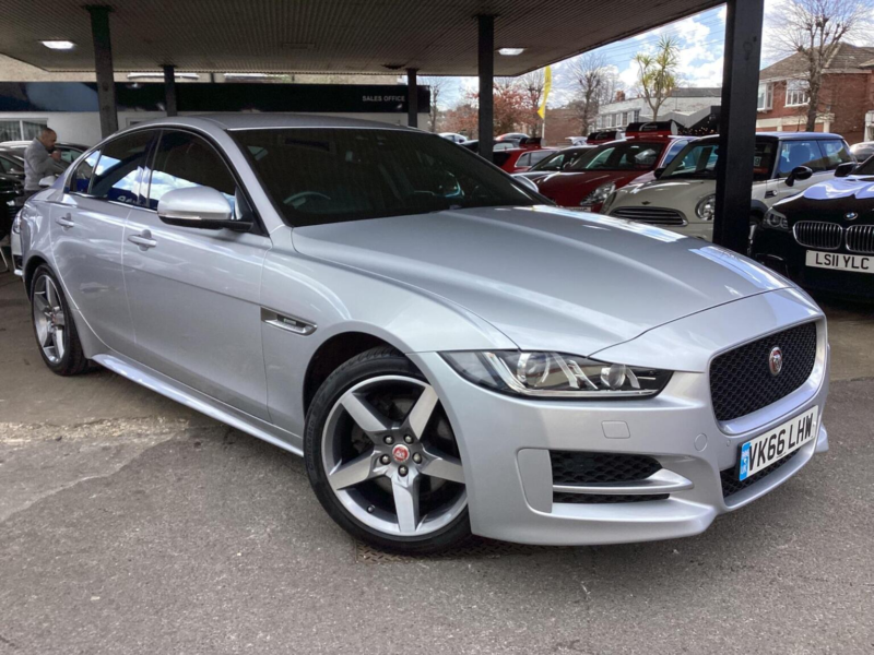 2016 Jaguar Xe 2.0d R-Sport Auto Euro 6 (s/s) 4dr in Silver — image 1