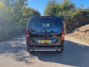 2025 Peugeot Rifter 1.5 Rifter Standard Allure 1.5l Bluehdi 100 S&s [wav] in Black — image 4