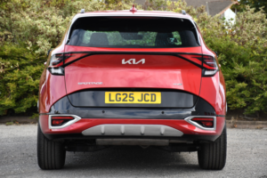 2025 Kia Sportage 1.6 H T-Gdi Gt-Line SUV 5dr Petrol Hybrid Auto Euro 6 (s/s) (207 Bhp) in Red — image 6