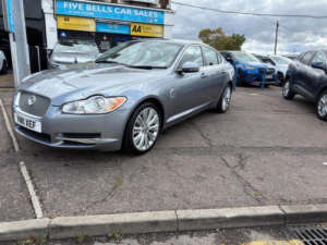2011 Jaguar Xf 3.0d V6 Premium Luxury Auto Euro 5 4dr in Grey — image 2
