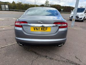 2011 Jaguar Xf 3.0d V6 Premium Luxury Auto Euro 5 4dr in Grey — image 5
