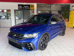 2022 Volkswagen Tiguan 2.0 Tsi R in Blue — image 6