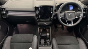 2023 Volvo Xc40 2.0 B4 Mhev Ultimate SUV 5dr Petrol Hybrid Dct Auto Euro 6 (s/s) (197 Ps) in Black — image 2