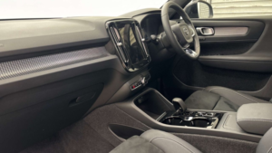2023 Volvo Xc40 2.0 B4 Mhev Ultimate SUV 5dr Petrol Hybrid Dct Auto Euro 6 (s/s) (197 Ps) in Black — image 3
