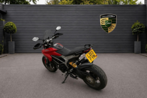 2013 Ducati Hyperstrada 821 821 Euro 3 in Red — image 2