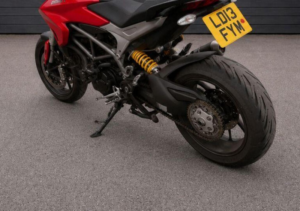 2013 Ducati Hyperstrada 821 821 Euro 3 in Red — image 6