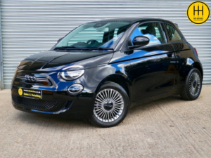 2022 Fiat 500e 42kwh Icon Hatchback 3dr Electric Auto (118 Ps) in Black — image 4