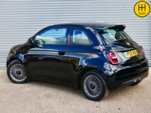 2022 Fiat 500e 42kwh Icon Hatchback 3dr Electric Auto (118 Ps) in Black — image 5