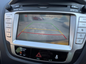 2013 Hyundai Ix35 1.7 Crdi Premium Euro 5 (s/s) 5dr in Black — image 5