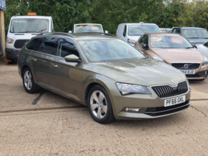 2016 Skoda Superb 2.0 Tdi Se Business Euro 6 (s/s) 5dr in Green — image 3
