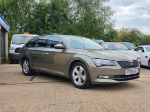 2016 Skoda Superb 2.0 Tdi Se Business Euro 6 (s/s) 5dr in Green — image 4