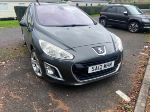 2012 Peugeot 308 1.6 E-Hdi Allure Euro 5 (s/s) 5dr in Grey — image 2