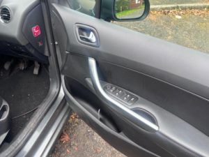 2012 Peugeot 308 1.6 E-Hdi Allure Euro 5 (s/s) 5dr in Grey — image 6