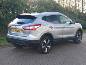2016 Nissan Qashqai 1.5 Dci N-Connecta in Silver — image 3