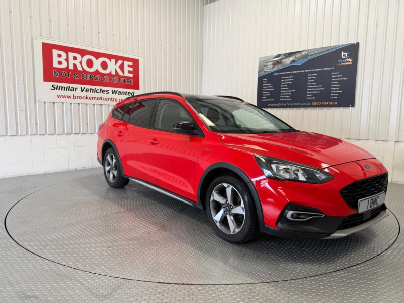 2020 Ford Focus 1.0t Ecoboost Active Euro 6 (s/s) 5dr in Red — image 1