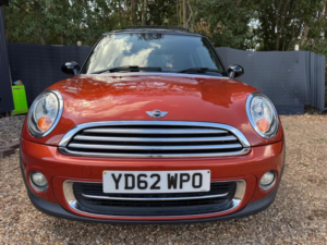 2012 MINI Hatch 1.6 Cooper Euro 5 (s/s) 3dr in Orange — image 3