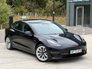2022 Tesla Model 3 (dual Motor) Long Range Auto 4wde 4dr in Black — image 5