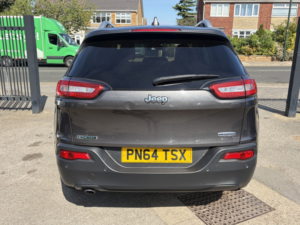 2014 Jeep Cherokee 2.0 Cherokee 2.0 140hp Fwd Manual Longitude in Grey — image 6