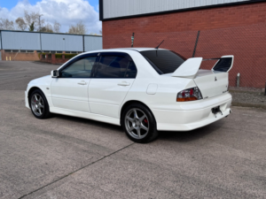 2003 Mitsubishi Lancer 2.0l Turbo Gsr in White — image 5