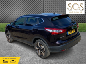 2016 Nissan Qashqai 1.2 Dig-T N-Connecta in Black — image 5