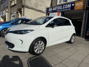 2015 Renault Zoe Dynamique Intens in White — image 3