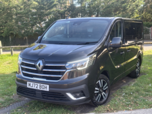 2022 Renault Trafic 2.0 Sl28 Blue Dci 150 Sport+ Panel Van My22 in Black — image 2