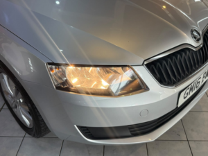 2016 Skoda Octavia 1.6 Tdi S in Silver — image 3