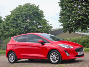 2017 Ford Fiesta 1.0t Ecoboost Zetec Auto Euro 6 (s/s) 5dr in Red — image 2