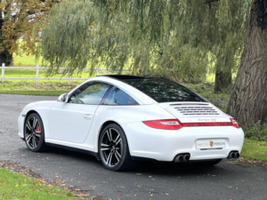 2010 Porsche 911 3.8 997 4s in White — image 2