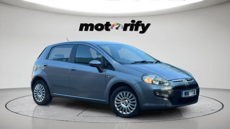 2011 Fiat Punto Evo 1.4 Dynamic Euro 5 (s/s) 5dr in Grey — image 1