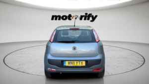 2011 Fiat Punto Evo 1.4 Dynamic Euro 5 (s/s) 5dr in Grey — image 2
