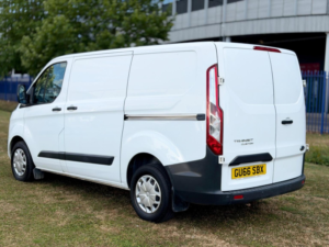 2016 Ford Transit Custom 2.2 Tdci 290 Trend L1 H1 5dr in White — image 3