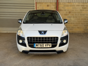 2011 Peugeot 3008 1.6 Hdi Exclusive in White — image 2