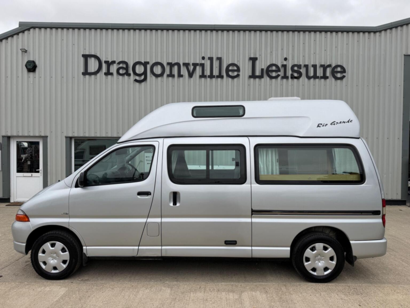 2006 Toyota Hiace Devon Rio Grande Camper Van Toyota Hiace 2.5 D4d Lwb 102bhp in Silver — image 1