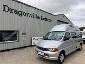 2006 Toyota Hiace Devon Rio Grande Camper Van Toyota Hiace 2.5 D4d Lwb 102bhp in Silver — image 3