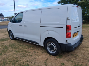 2022 Peugeot Expert 1.5 Bluehdi 1000 Professional Premium Standard Panel Van 6dr Diesel Manual Mwb Euro 6 (s/s) (100 Bhp) in White — image 3