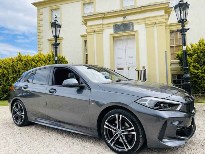 2020 BMW 1 Series 1.5 118i M Sport in Grey — image 1