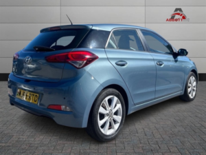 2015 Hyundai I20 1.2 Blue Drive Se in Blue — image 4
