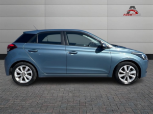 2015 Hyundai I20 1.2 Blue Drive Se in Blue — image 5