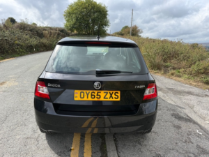 2015 Skoda Fabia Se L Tsi in Black — image 5