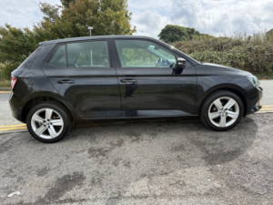 2015 Skoda Fabia Se L Tsi in Black — image 6
