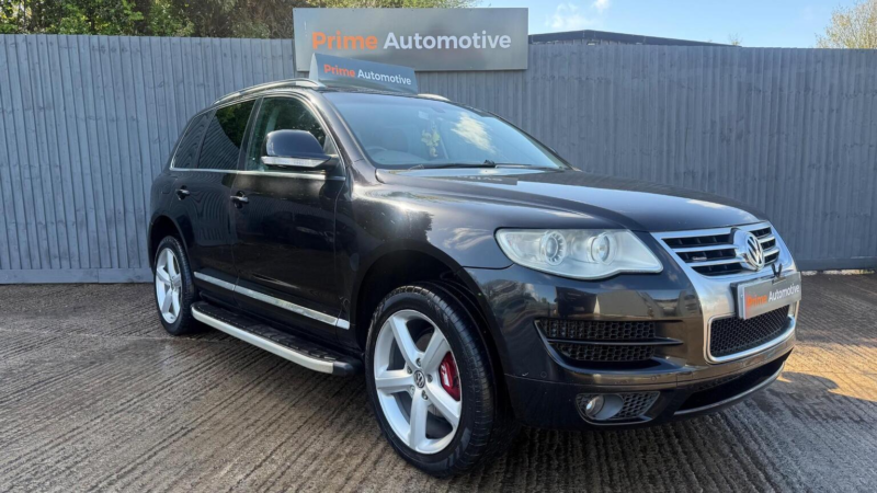 2008 Volkswagen Touareg 3.0 Tdi V6 Altitude 5dr in Black — image 1
