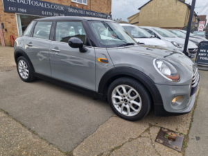 2016 MINI Hatch 1.5 Cooper D Hatchback 5dr Diesel Manual Euro 6 (s/s) (116 Ps) in Grey — image 2